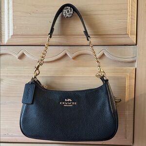 Coach Teri Black Pebbled Leather Shoulder Bag(perfect condition 99% new)